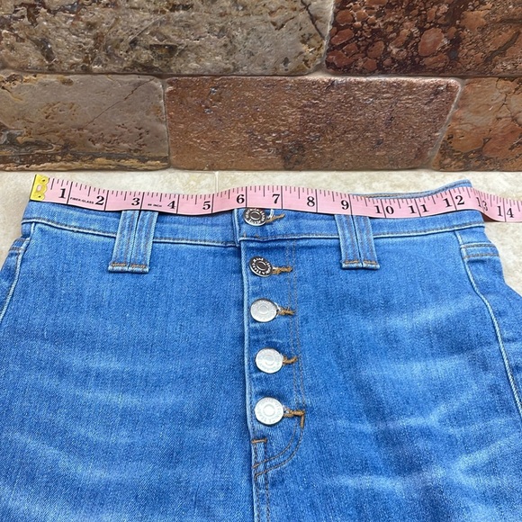 Veronica Beard Jean High Rise Button Fly Bell Flare Lakeshore Wash Size 25 - Picture 4 of 13